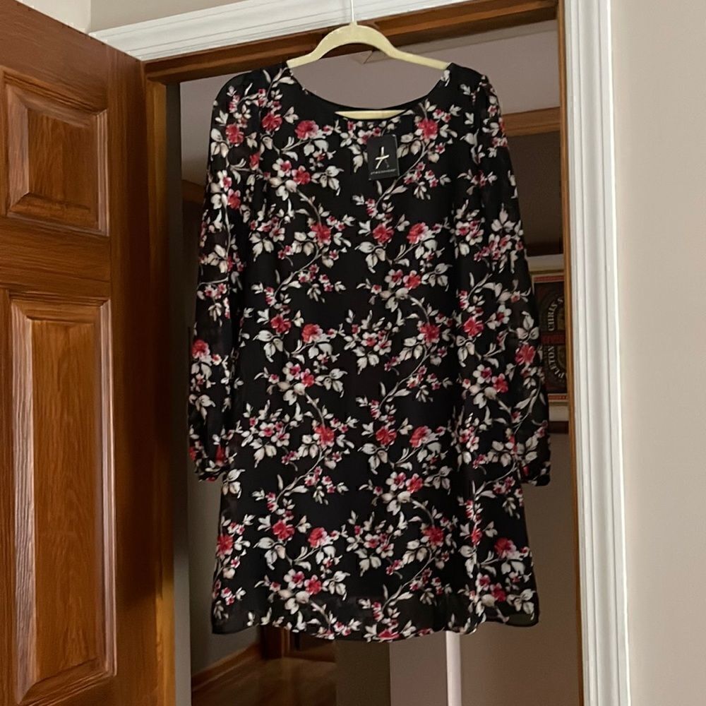 Floral Long Sleeved Dress 